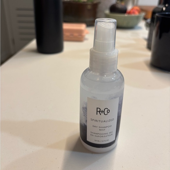 New Unopened R+Co SPIRITUALIZED DRY SHAMPOO MIST - Picture 2 of 3